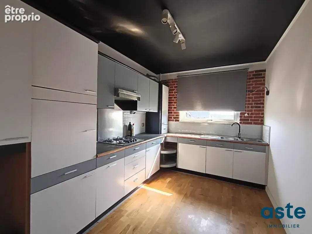 Appartement T2 Dernier Étage - Vue Dégagée - Brest Recouvranc - photo 4