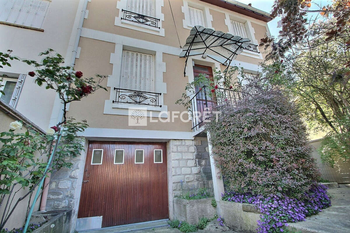 Maison à NANTERRE