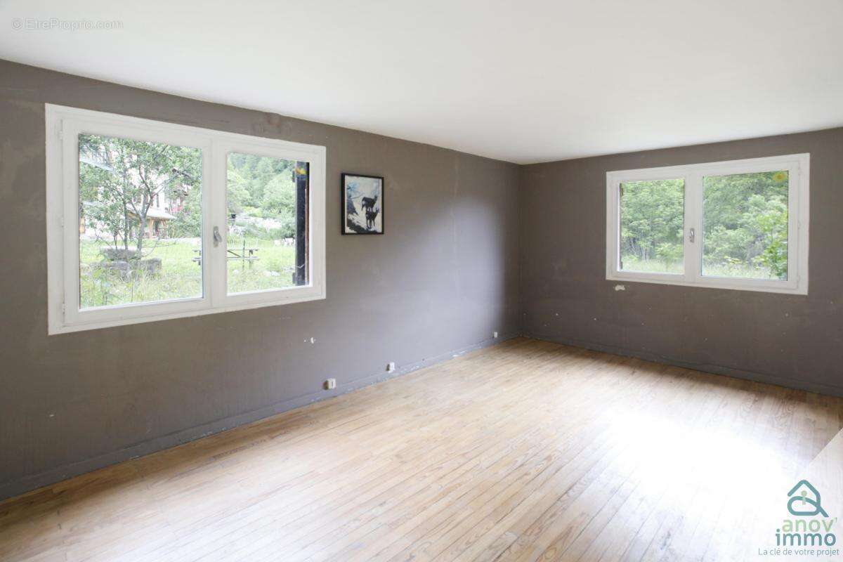 Appartement à REALLON