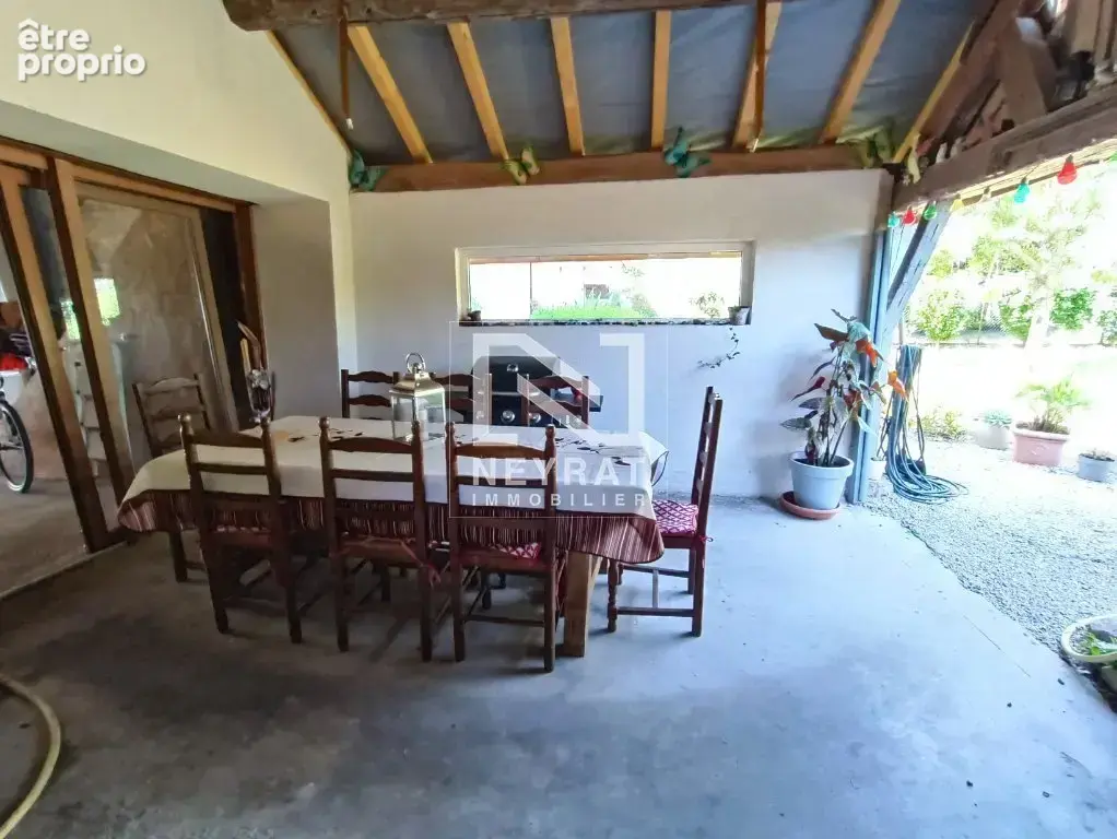 Maison de plein pied avec dépendances et jardin - photo 14