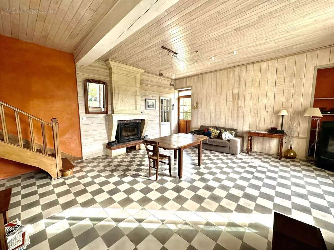 Maison à SAINT-GIRONS-D&#039;AIGUEVIVES