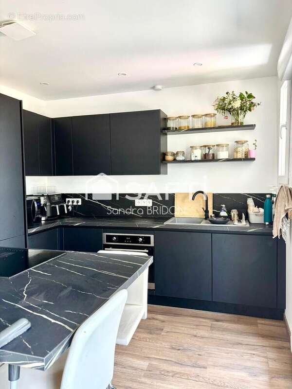 Appartement 64 m² à Marseille-15e  - photo 4