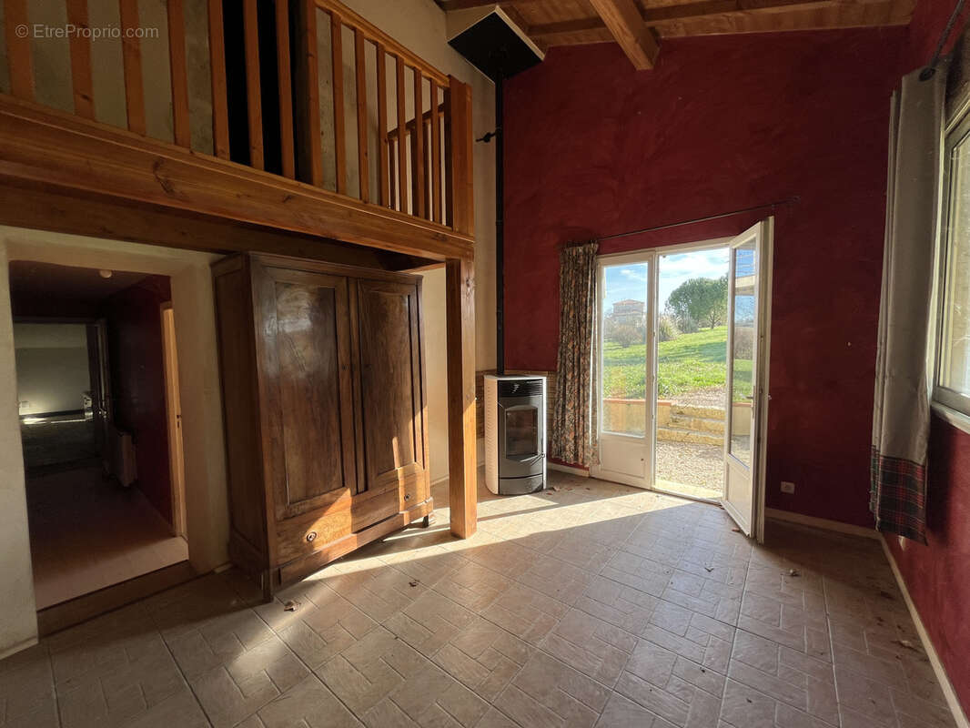 Maison à CASTERA-VERDUZAN
