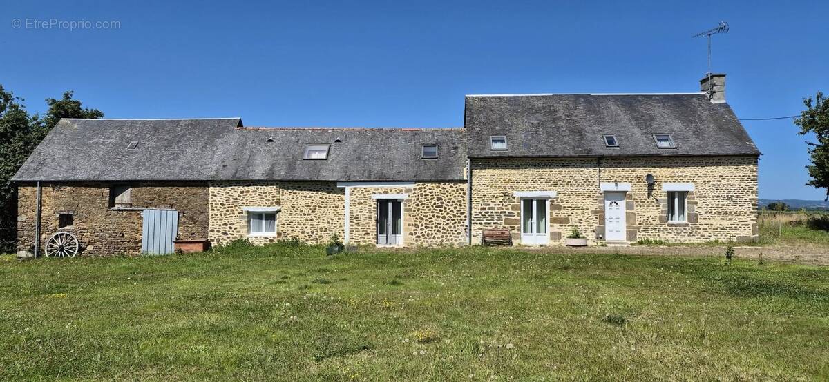 Maison à LE TEILLEUL