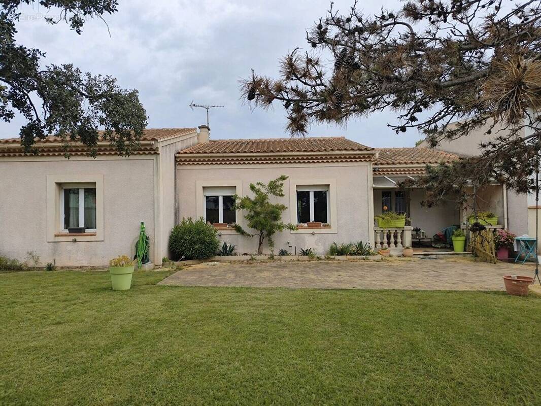 Maison à SORGUES