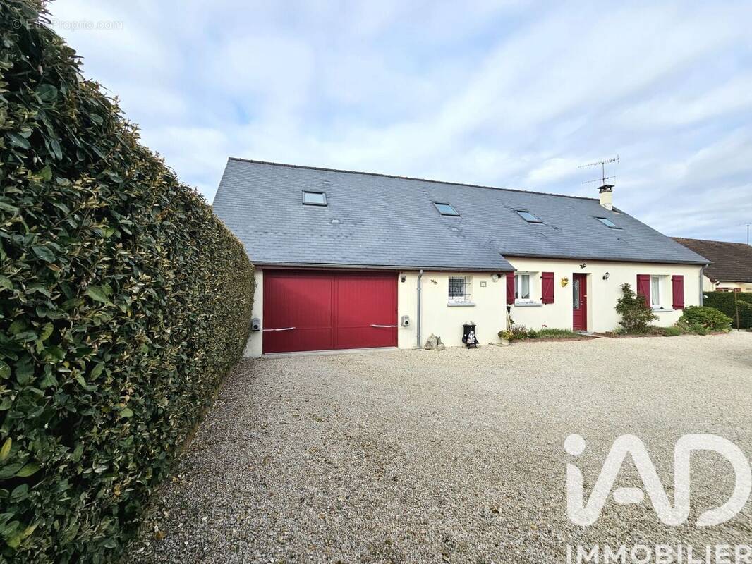 Photo 1 - Maison à AMBILLOU