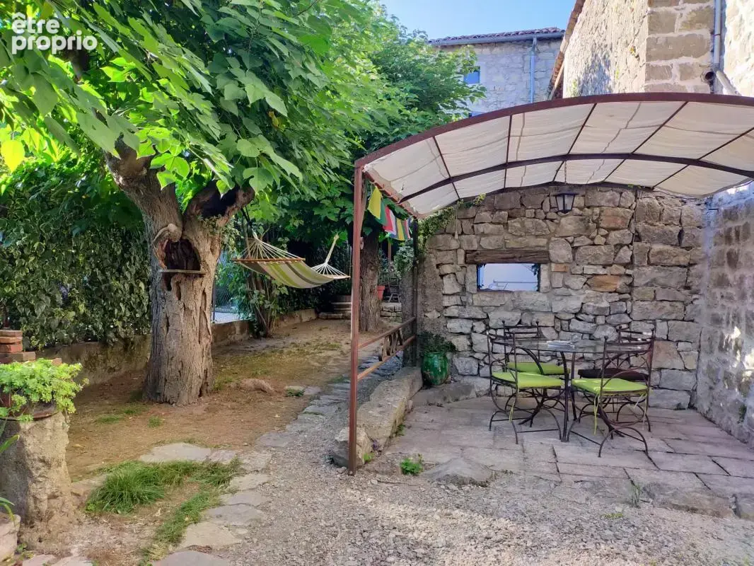 Maison avec garage et jardin - photo 2