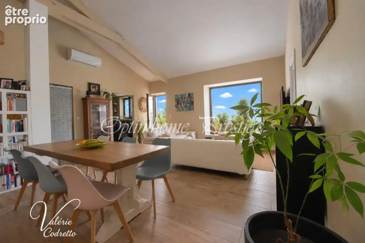 Villa de caractère avec piscine à Hyères Costebelle – Proche plage de l’Almanarre 83400 - photo 2
