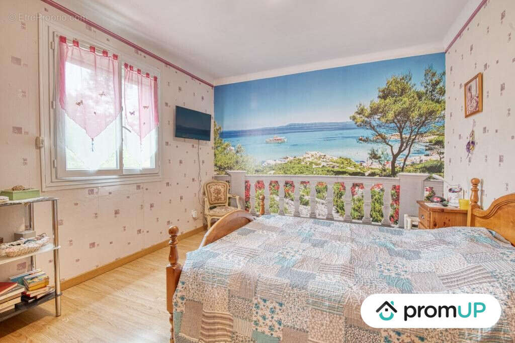 Commerce à SAINT-PIERRE-DE-RIVIERE