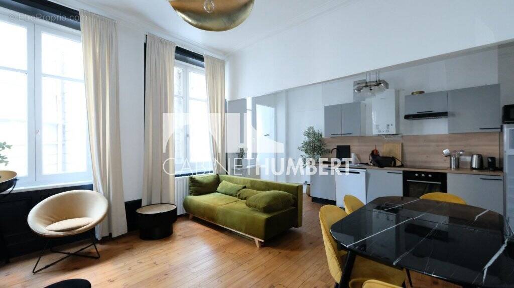 Appartement à SAINT-ETIENNE