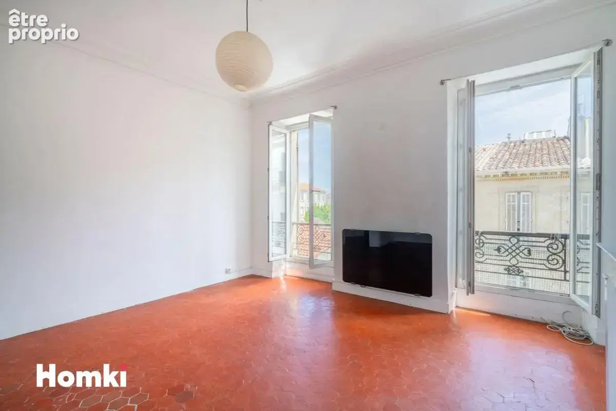 Appartement T3 de 76 m² à Marseille 13006, Rue Paradis - photo 6