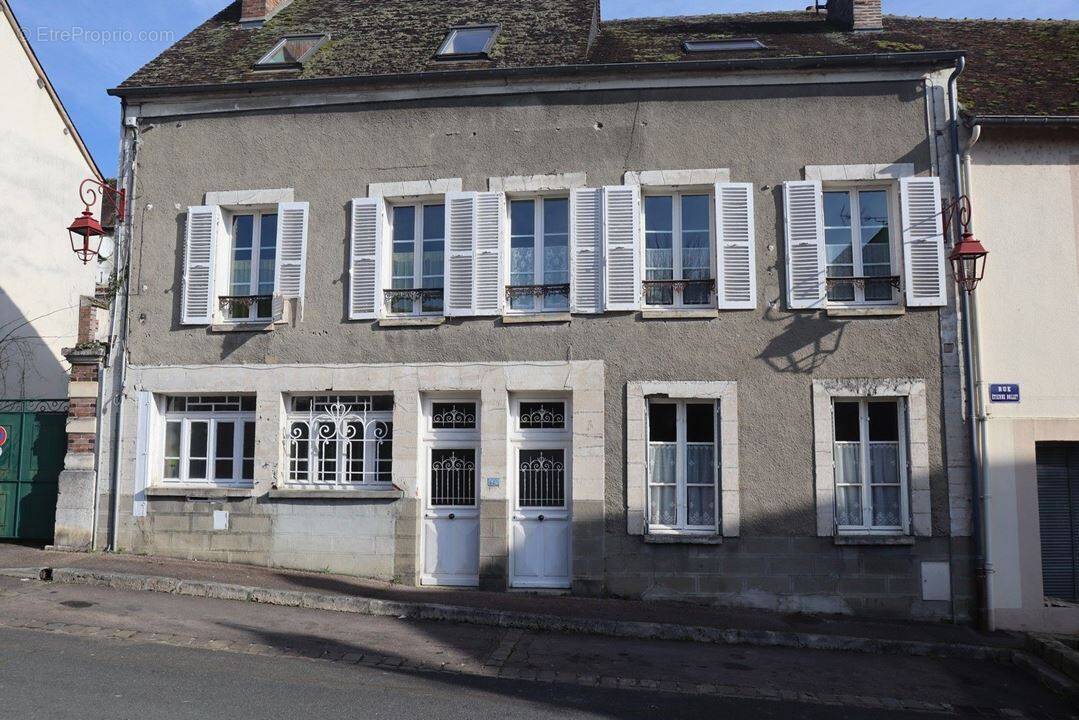 Maison à CHATEAU-RENARD