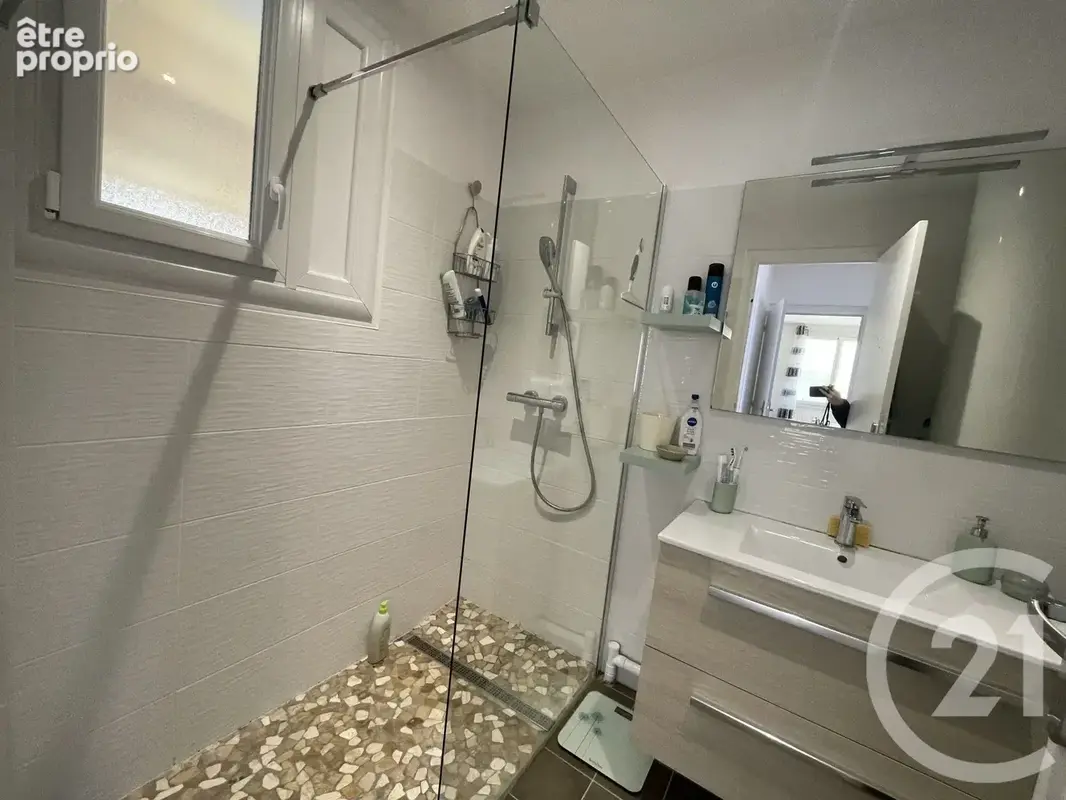 Appartement 3 pièces 57 m² à vendre à Royan (17200) - photo 11