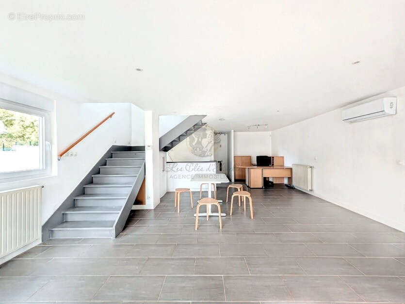 Maison à SAINT-GENIS-LAVAL