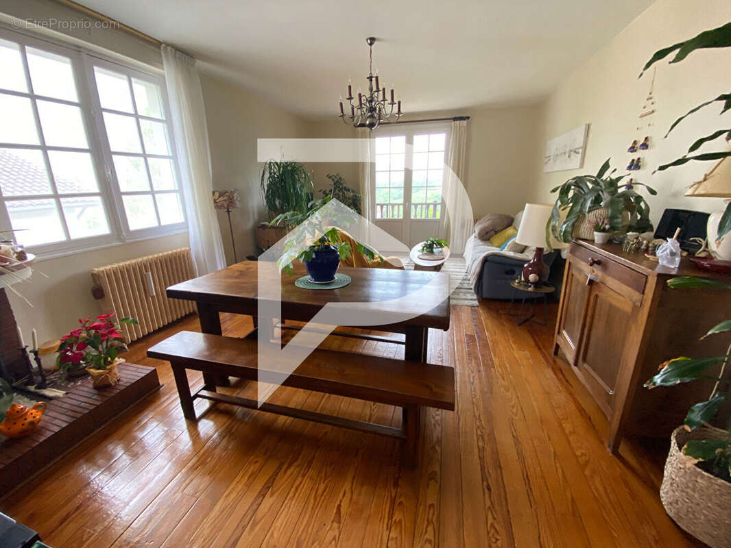 Maison à OLORON-SAINTE-MARIE