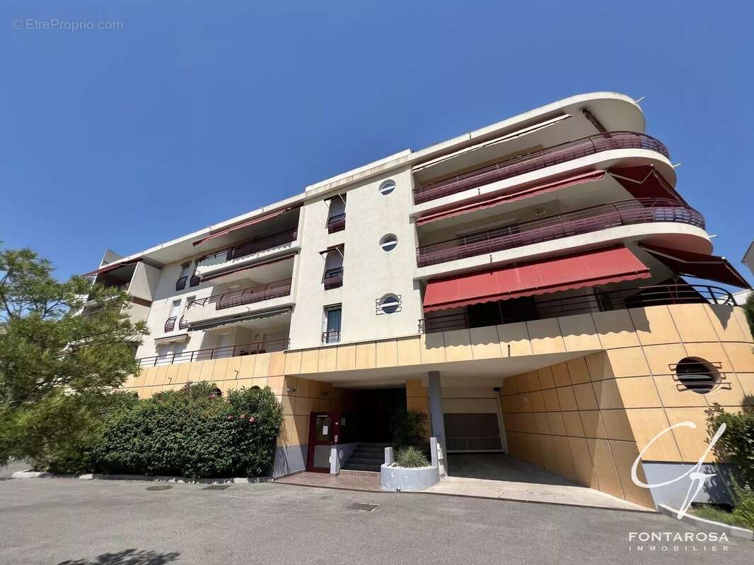 Appartement à FREJUS