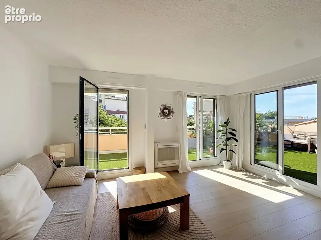Le cannet- appartement façon villa sur les toits – garage & piscine - photo 2