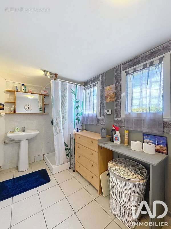 Maison 97 m² à Santranges  - photo 9