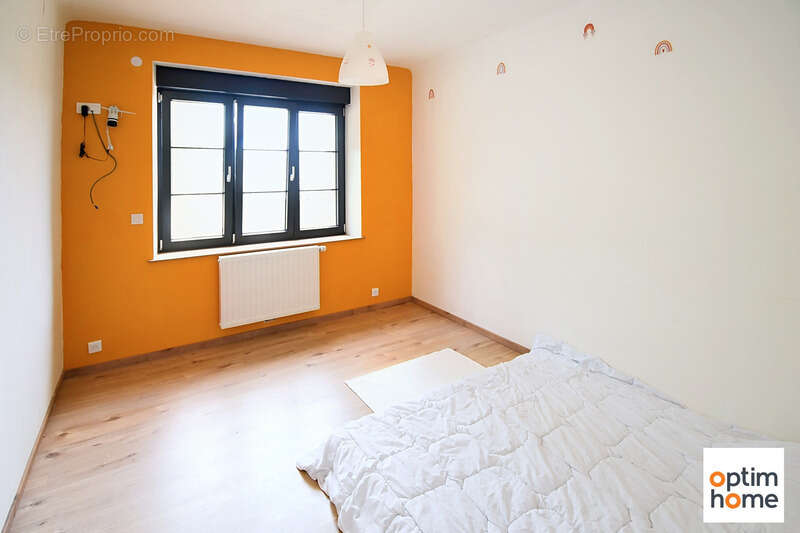 Une propriété de caractère de 325 m² sur plus de 35 ares, avec piscine et 11 garages ! - photo 27