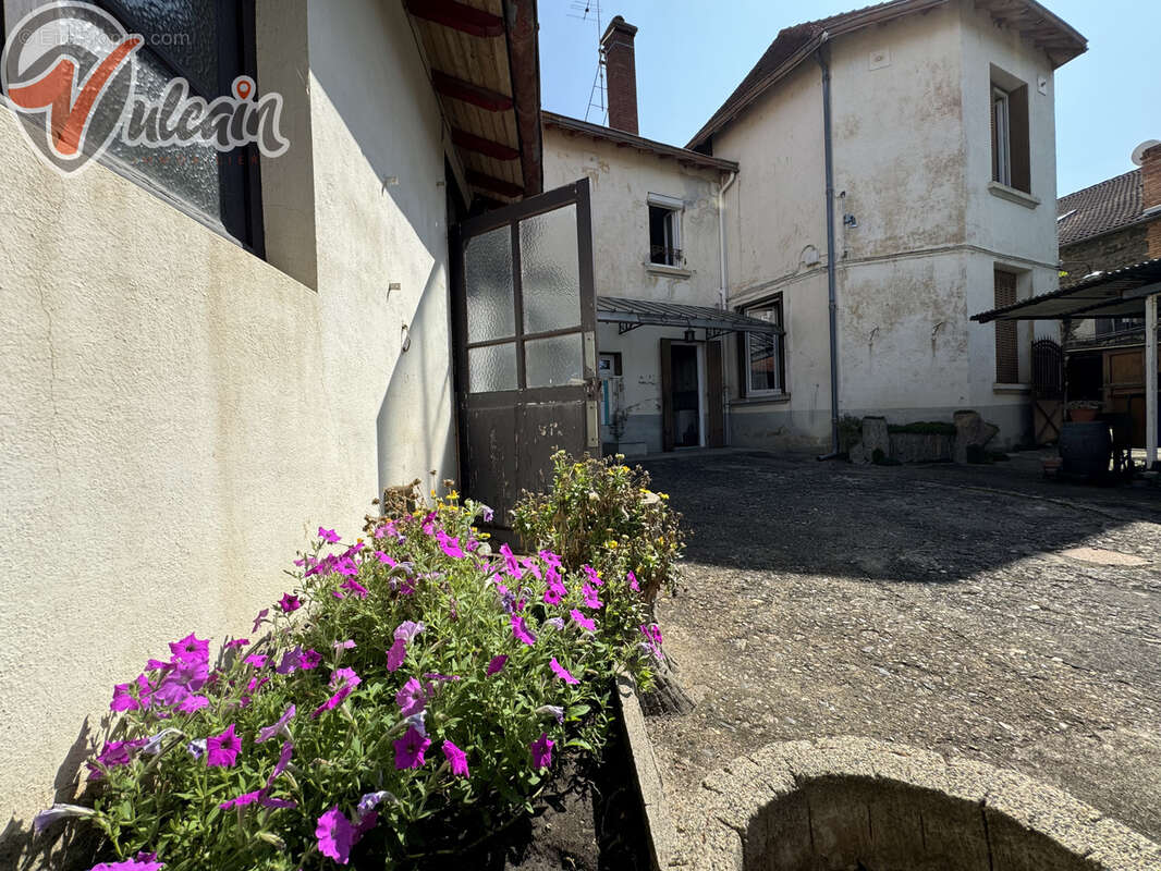 Maison à PONT-DU-CHATEAU