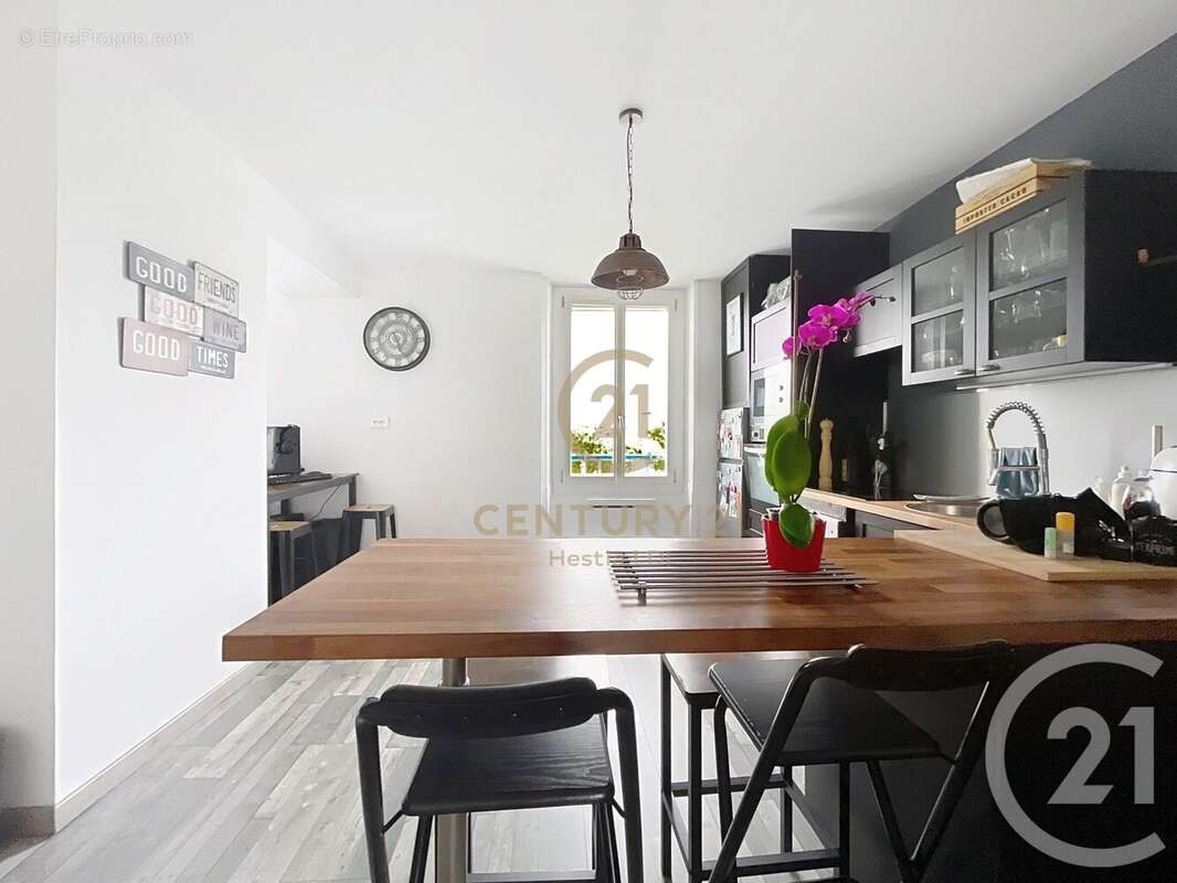 Appartement à GRIGNY