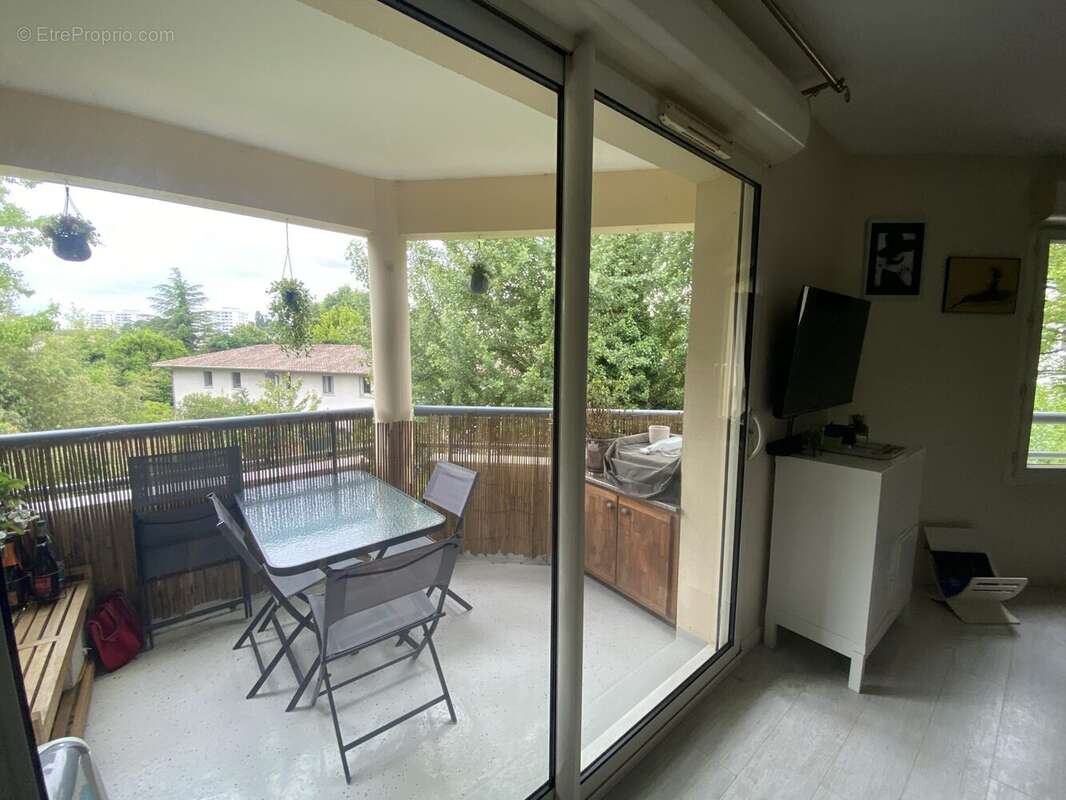 Appartement 87 m² à Merignac  - photo 2