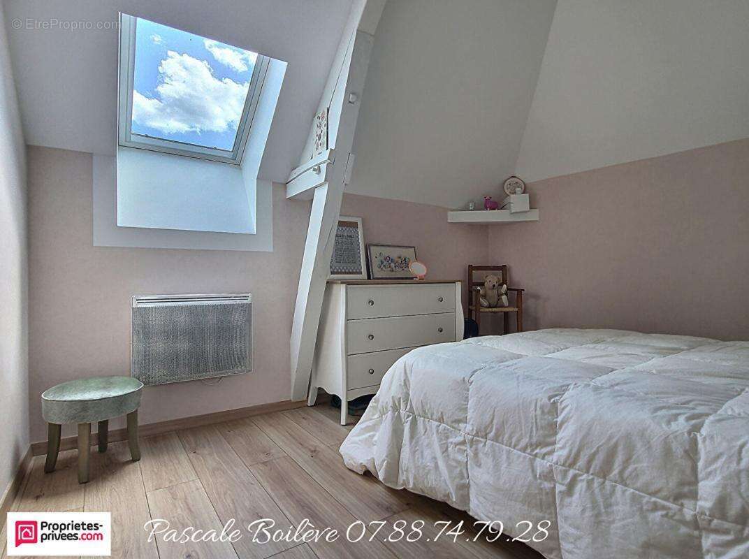 Maison de bourg - Courléon (49390) - photo 9