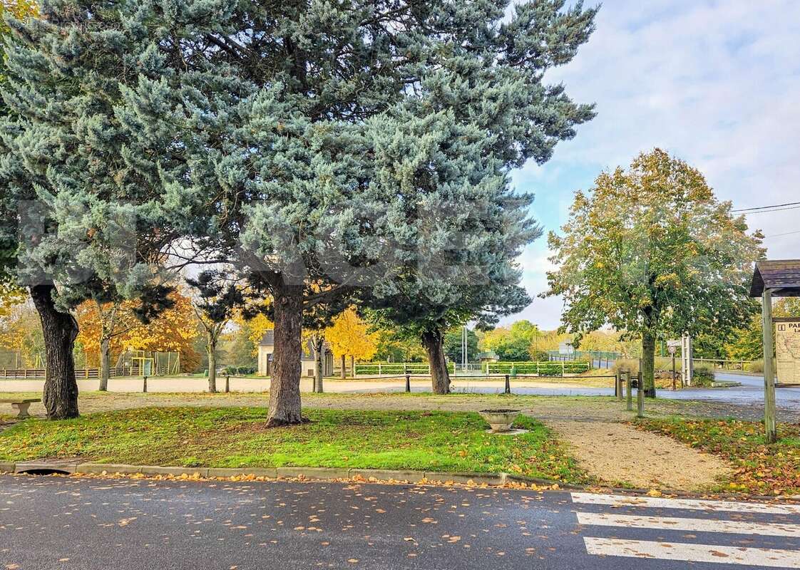 9 - Lionel MARC BL AGENTS - JJS TOURNON - Maison à TOURNON-SAINT-MARTIN