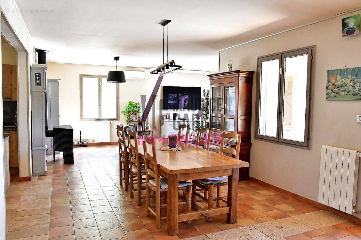 Maison à SARRIANS