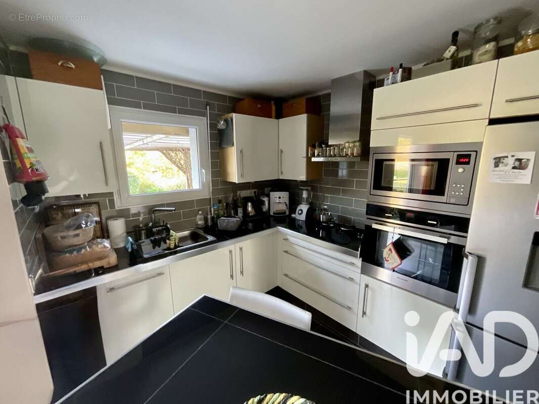 Photo 3 - Maison à SAINT-AVE