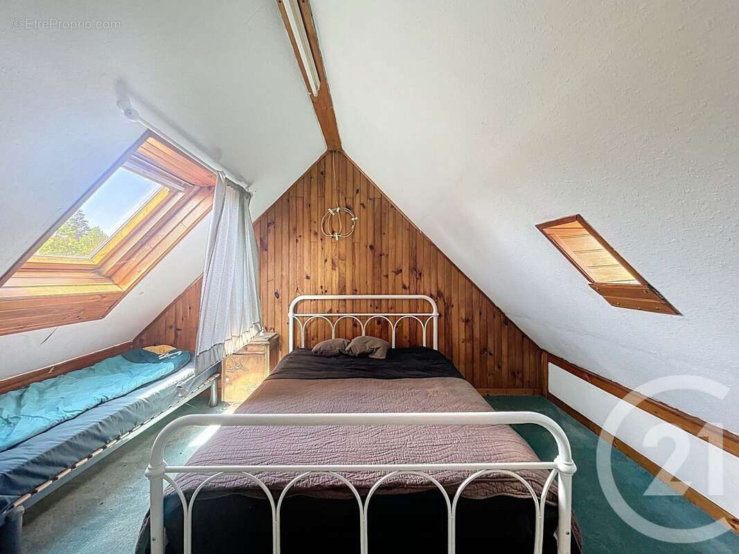 Maison 106 m² à Belle-Isle-En-Terre  - photo 7