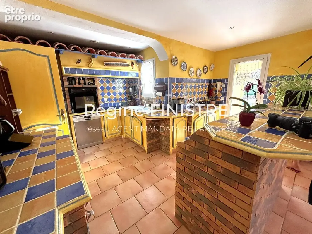 Les arcs-sur-argens bastide t5 - 179 m² - 4 chambres - piscine - double garage - boulodrome - 5 087 m² de terrain clos - photo 10