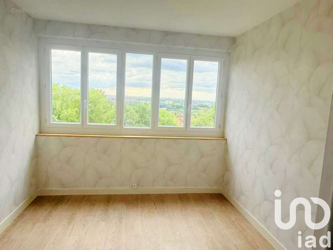Photo 2 - Appartement à SUCY-EN-BRIE