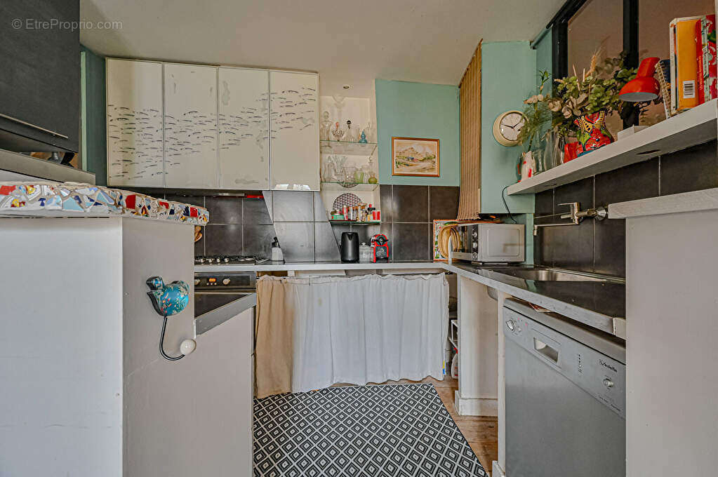 Appartement à PARIS-10E