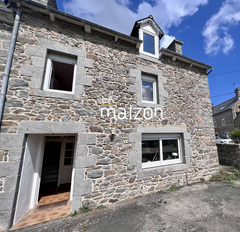 Maison à LANGUEUX
