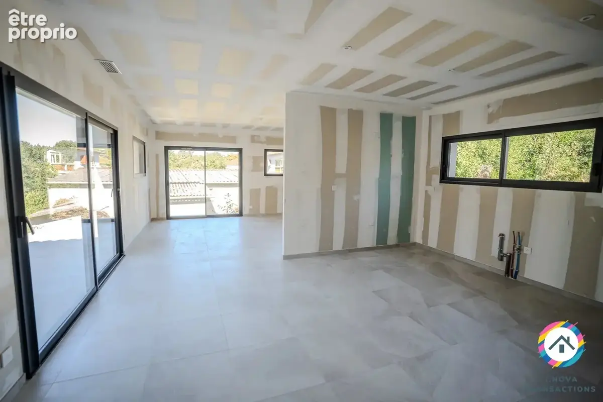 Villa neuve de plain pied- 4 chambres- garage- clim-re2020 - photo 4