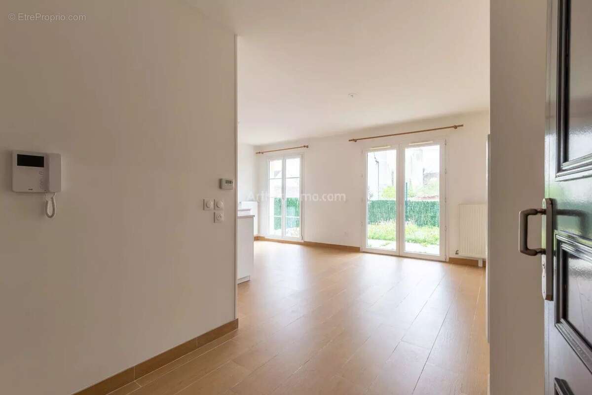 Appartement à DAMPMART