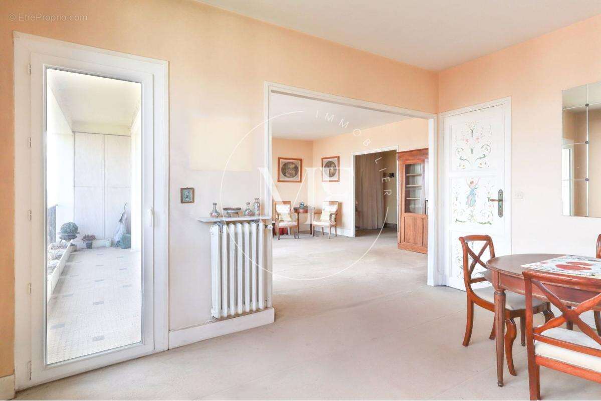 Appartement à SAINT-CLOUD