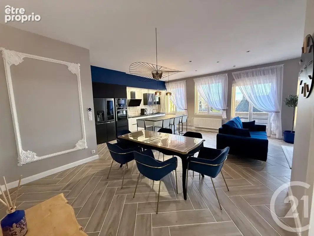 Appartement 4 pièces 103 m² à vendre à La Chapelle-Naude (71500) - photo 2