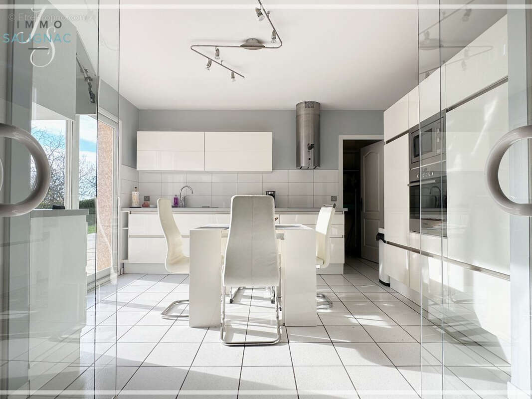 Maison à BOURG-EN-BRESSE