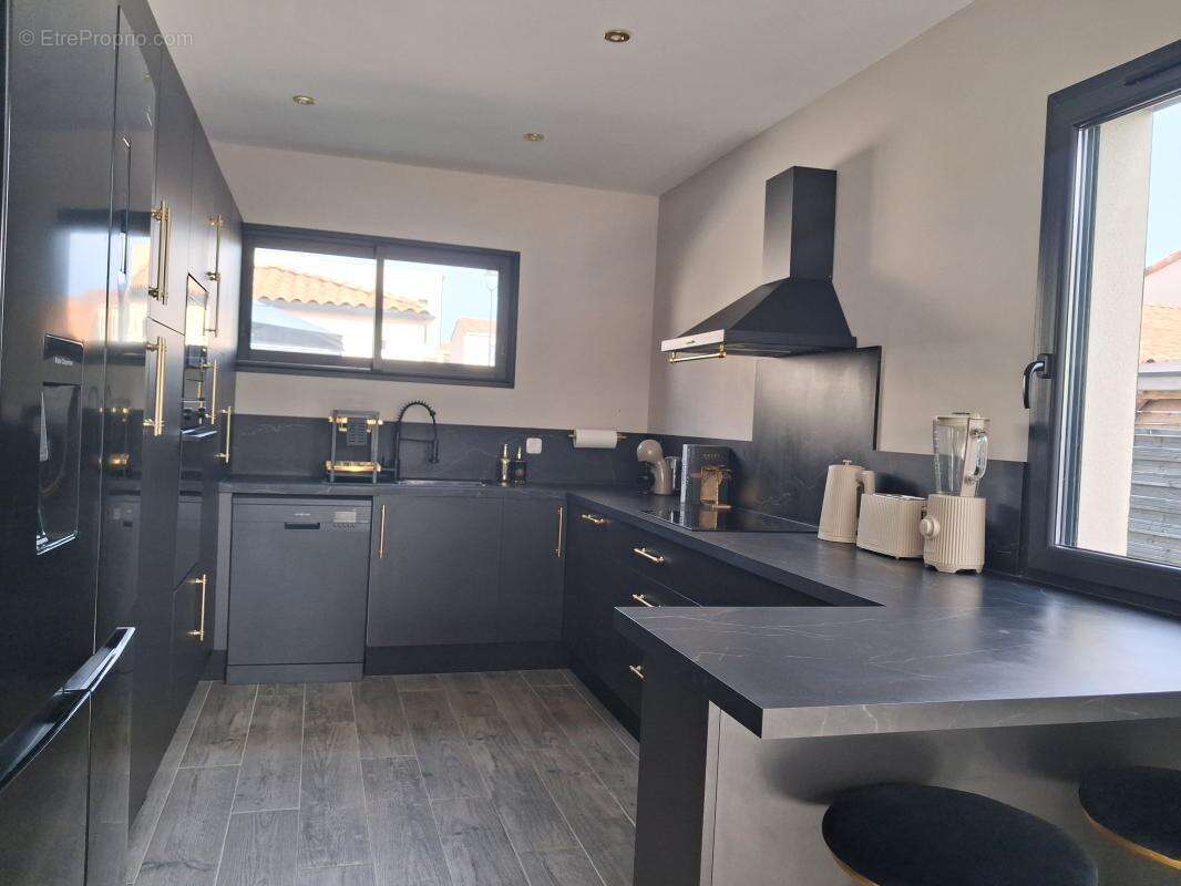 Vente maison de plain-pied T4 à Pomerols avec jardin et garage - photo 5