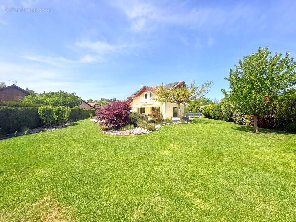 Maison à POISY