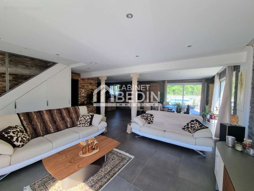 Maison à SAINT-SELVE