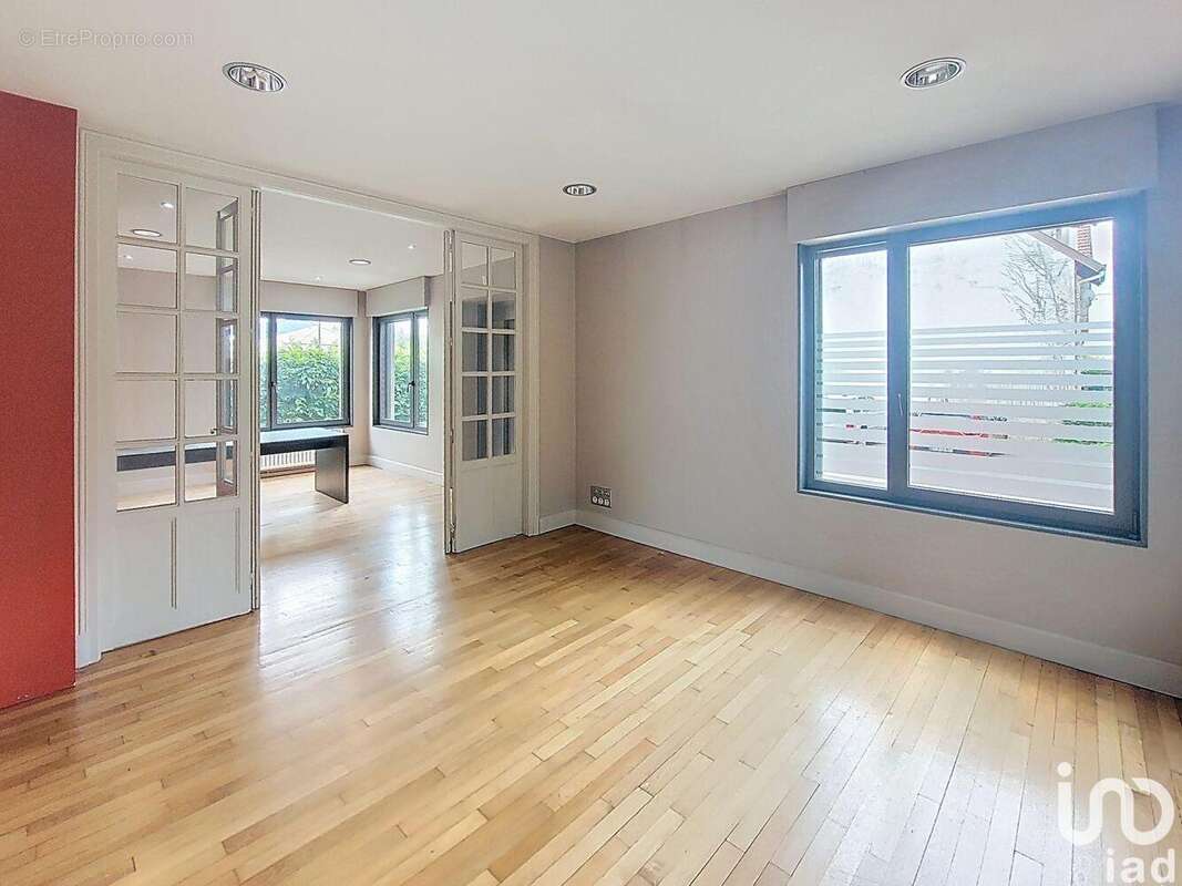 Photo 4 - Commerce à SAINT-DIE-DES-VOSGES