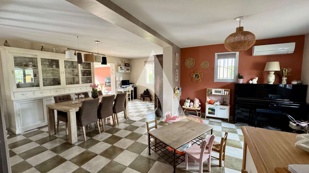 Maison à PERTUIS
