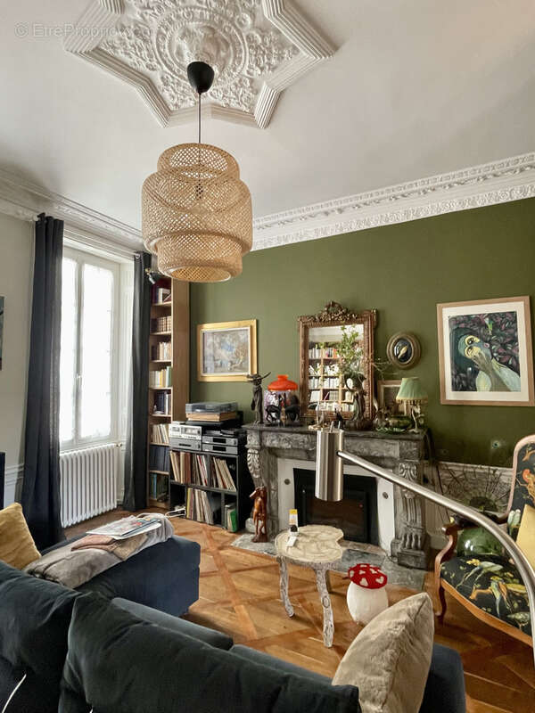 Maison à CHATEAUNEUF-SUR-CHARENTE