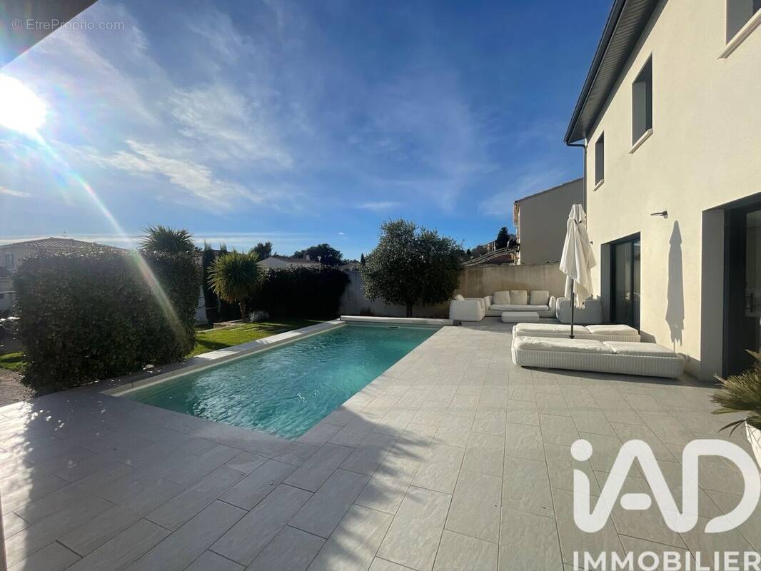 Photo 1 - Maison à CHATEAUNEUF-DU-PAPE