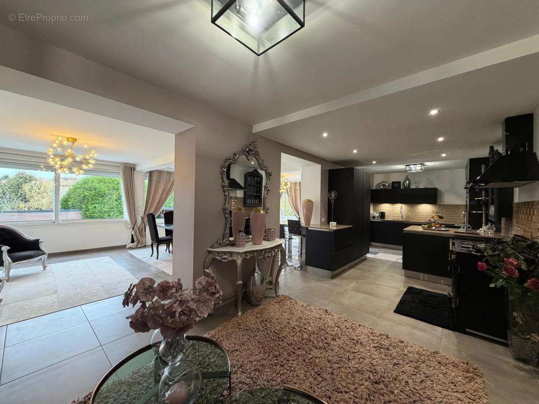 Maison à VILLIERS-SUR-MORIN