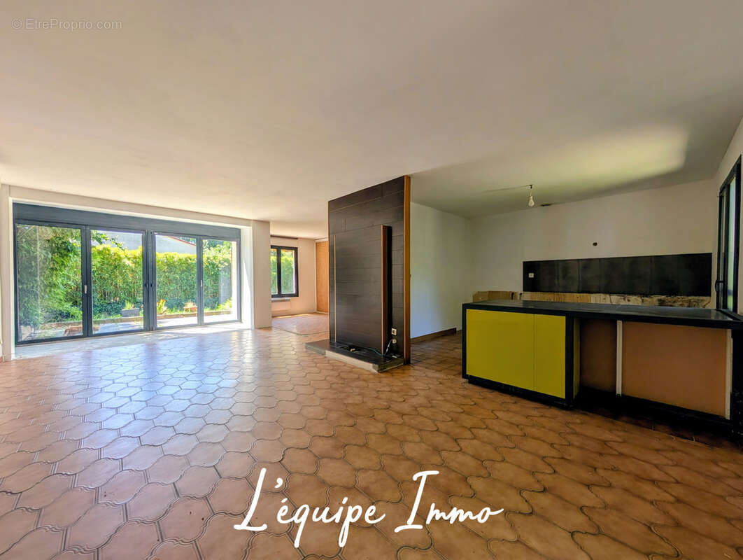 Maison T4 au calme sur sous-sol complet avec dépendance - photo 5