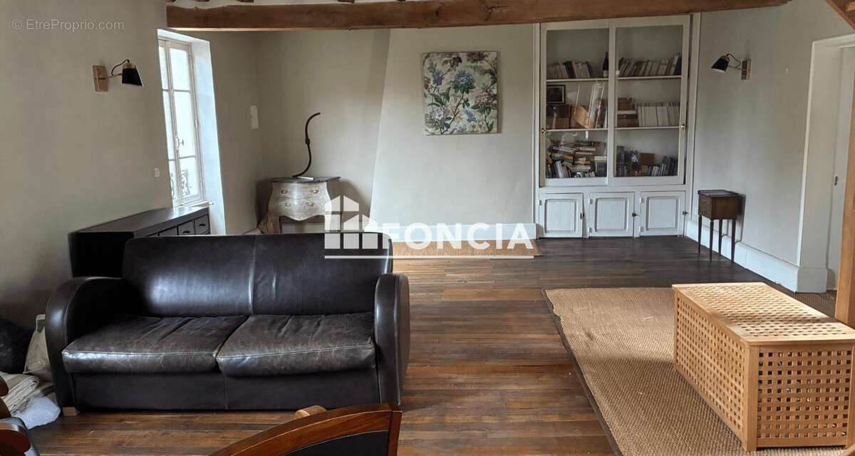 Appartement à FONTAINEBLEAU